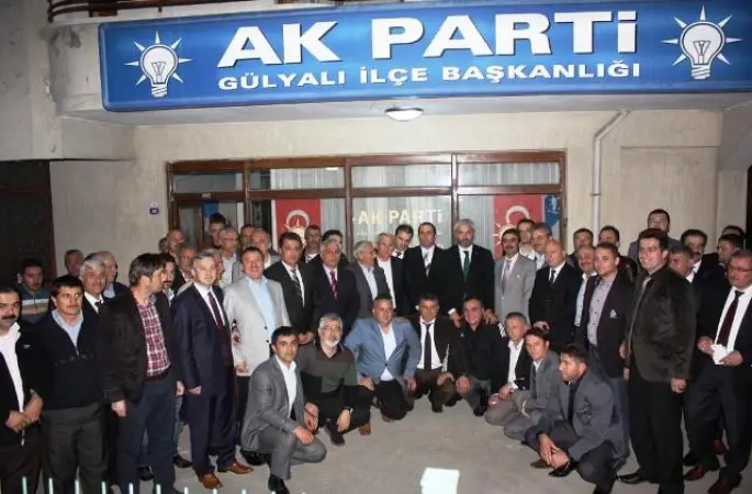 Enver Yılmaz Parti İçi Ziyaretleriyle Heyecan Getirdi