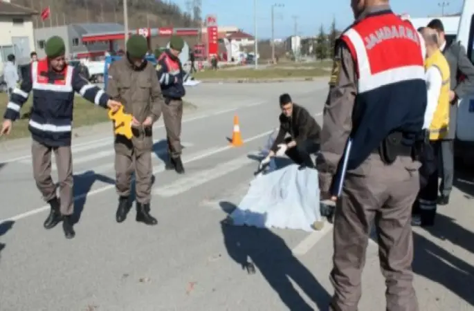 Hastanedeki Annesini Ziyaretten Dönerken Öldü