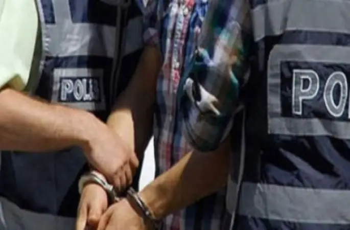 Reklamı Kapat Polis Hırsızı Whatsapp'tan Yakaladı