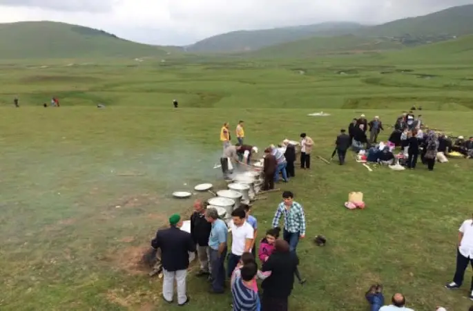 Sahra Toplantısı Yapıldı