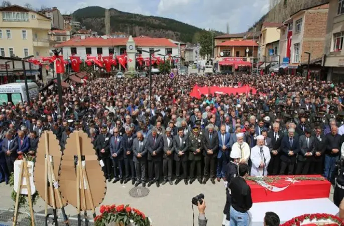 Şehit Ozan Özmen son yolculuğuna uğurlandı