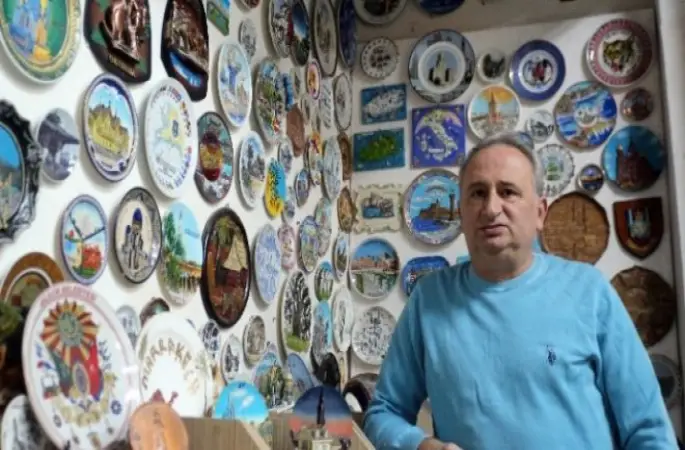 Sscb'nin 70 Yıllık Madalya ve Rozetleri Ordu'da