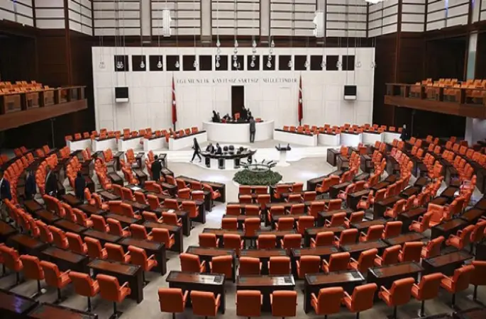 TBMM tatile girdi
