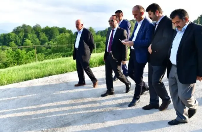 Tekkiraz'da Beton Yol Çalışmaları