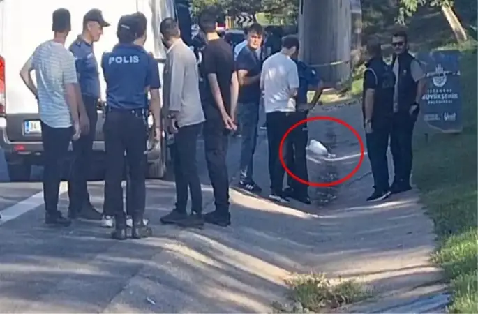TEM’de Korku Dolu Anlar: Yol Kenarında Pimi Çekilmemiş 2 El Bombası Bulundu