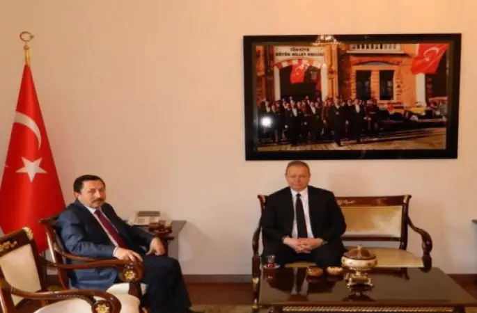 Trabzon Valisi Yavuz’dan, Vali Balkanlıoğlu’na Nezaket Ziyaret
