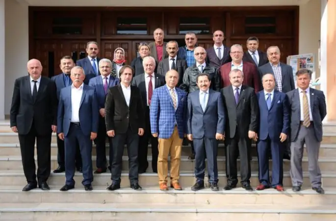 ÜNİÇAP Heyeti, Vali Balkanlıoğlu’nu Ziyaret Etti