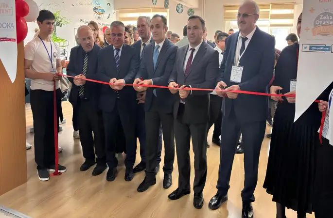 Ünye BİLSEM’de TÜBİTAK 4006 Bilim Fuarı Açıldı