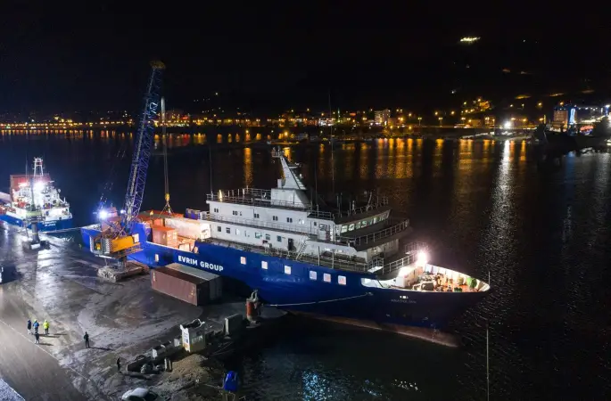 Ünye Limanında Konteyner Seferleri Sürüyor