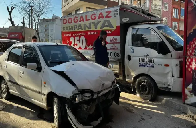 Ünye’de Trafik Kazası: Maddi Hasarla Atlatıldı