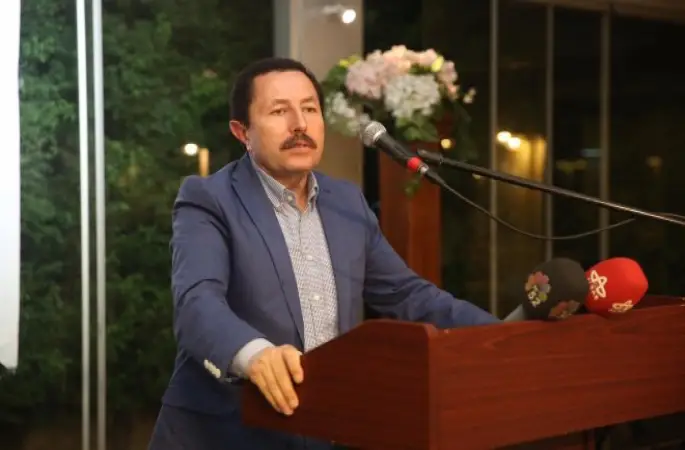 Vali Balkanlıoğlu, "Basın Son Derece Önemli Bir Görev İfa Ediyor"