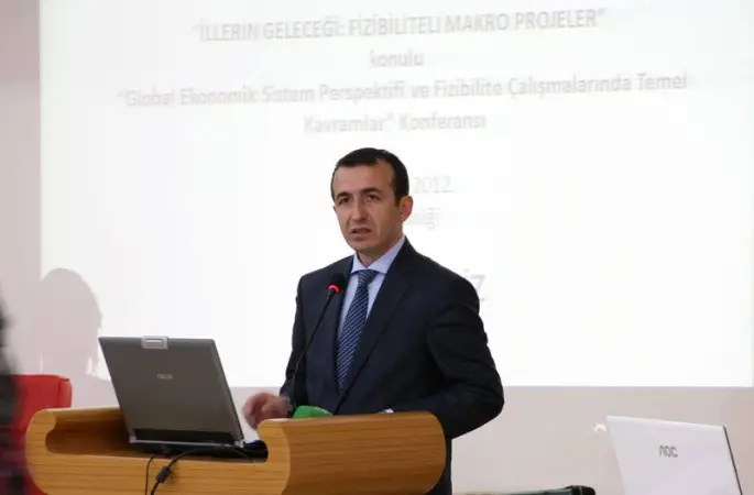 Büyükşehir adaylığı için görevinden istifa etti