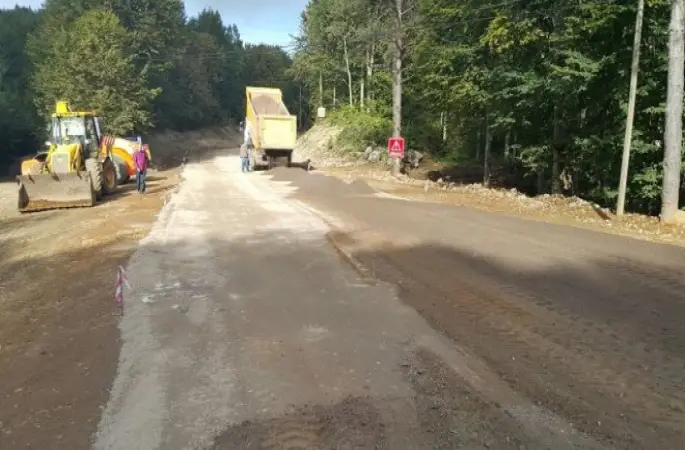 Yol Çalışması Tam Gaz Devam Ediyor